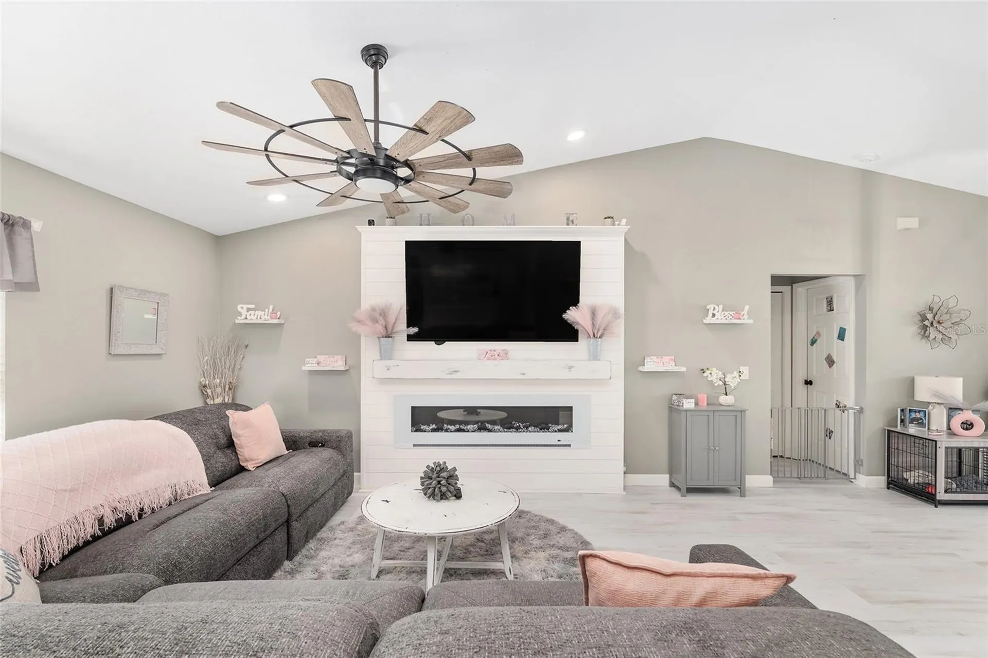 800 Crestview Circle N Wildwood FL 34785