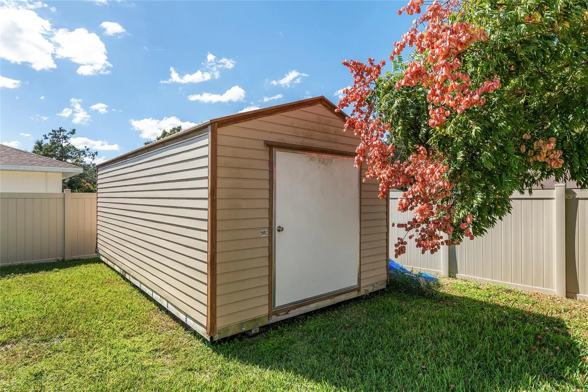 800 Crestview Circle N Wildwood FL 34785