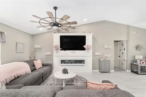 800 Crestview Circle N Wildwood FL 34785