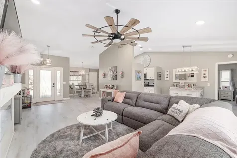 800 Crestview Circle N Wildwood FL 34785