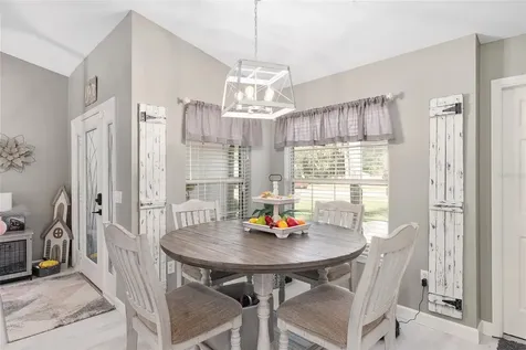 800 Crestview Circle N Wildwood FL 34785