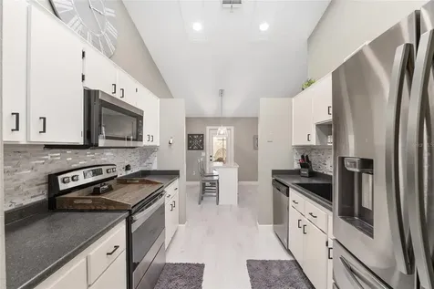 800 Crestview Circle N Wildwood FL 34785