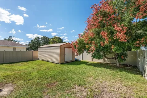800 Crestview Circle N Wildwood FL 34785