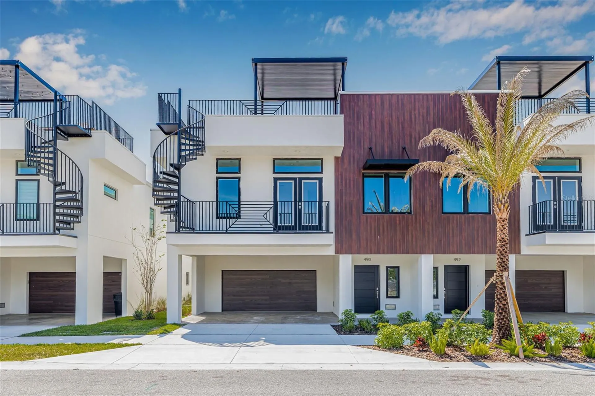 490 87th Avenue North St Petersburg FL 33702