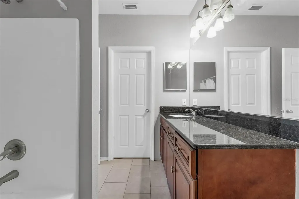 836 Grand Regency Point Altamonte Springs FL 32714