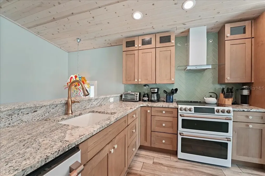 111 Cedar Avenue Anna Maria FL 34216