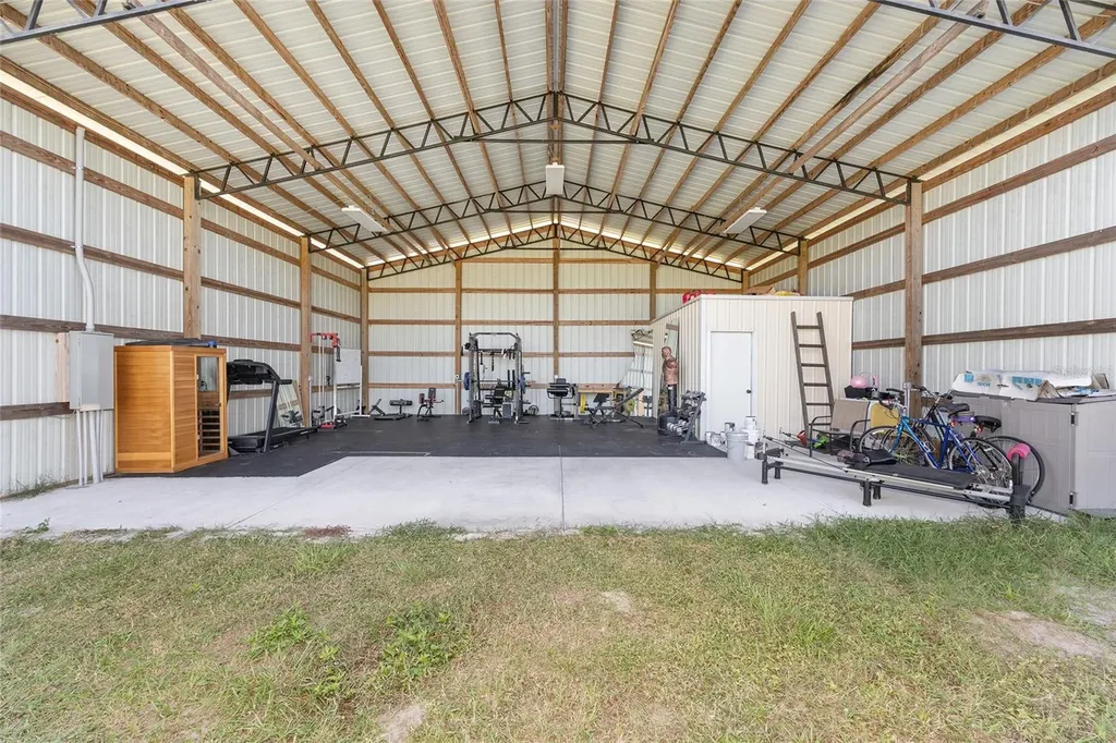 11999 County Road 223 Oxford FL 34484