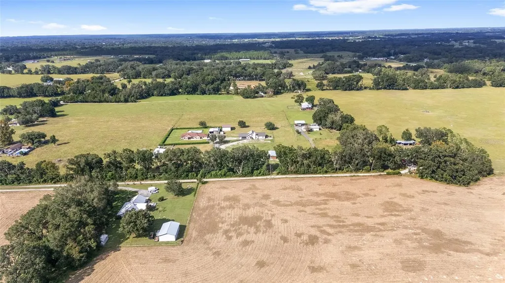 11999 County Road 223 Oxford FL 34484