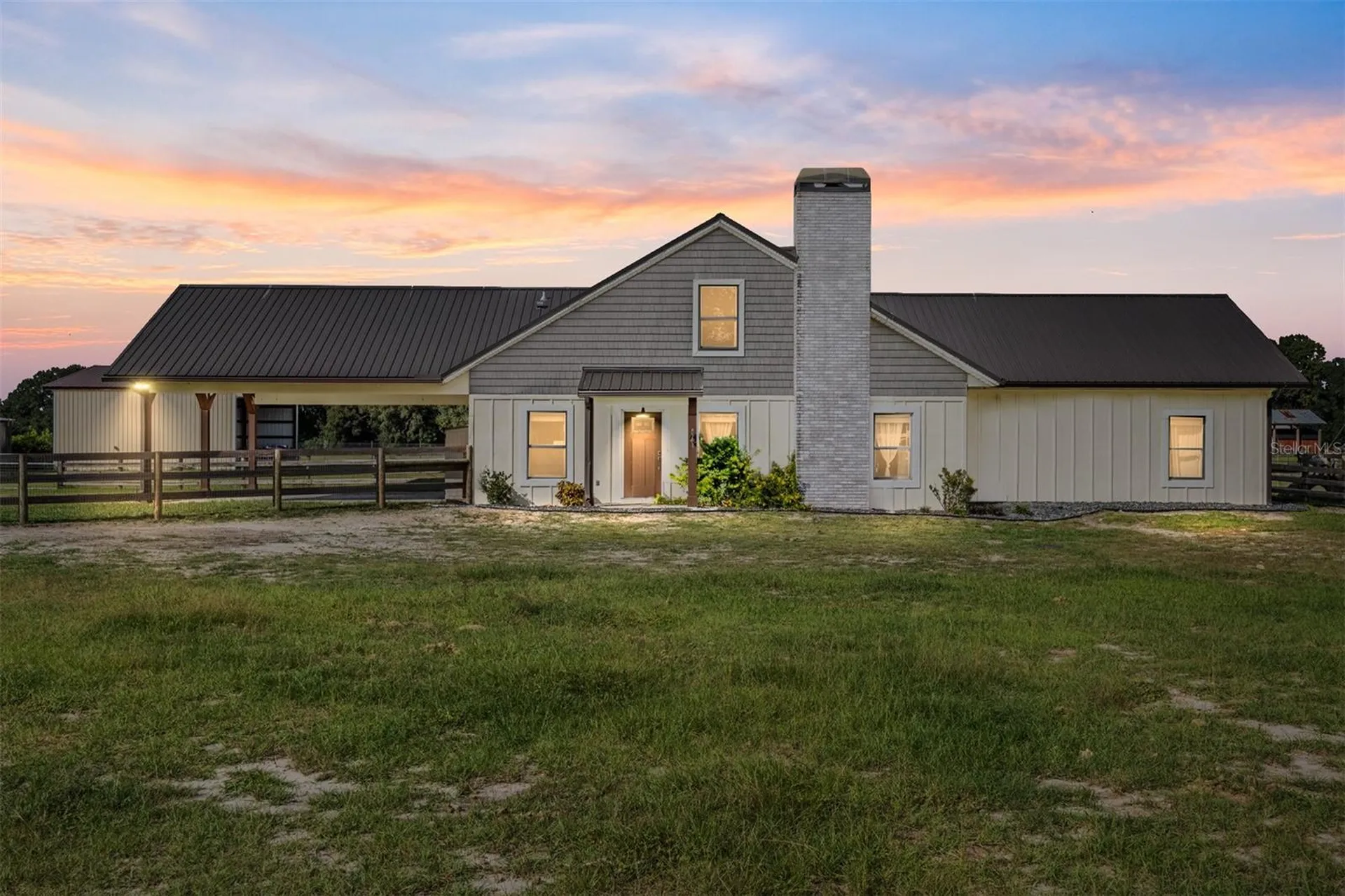 11999 County Road 223 Oxford FL 34484