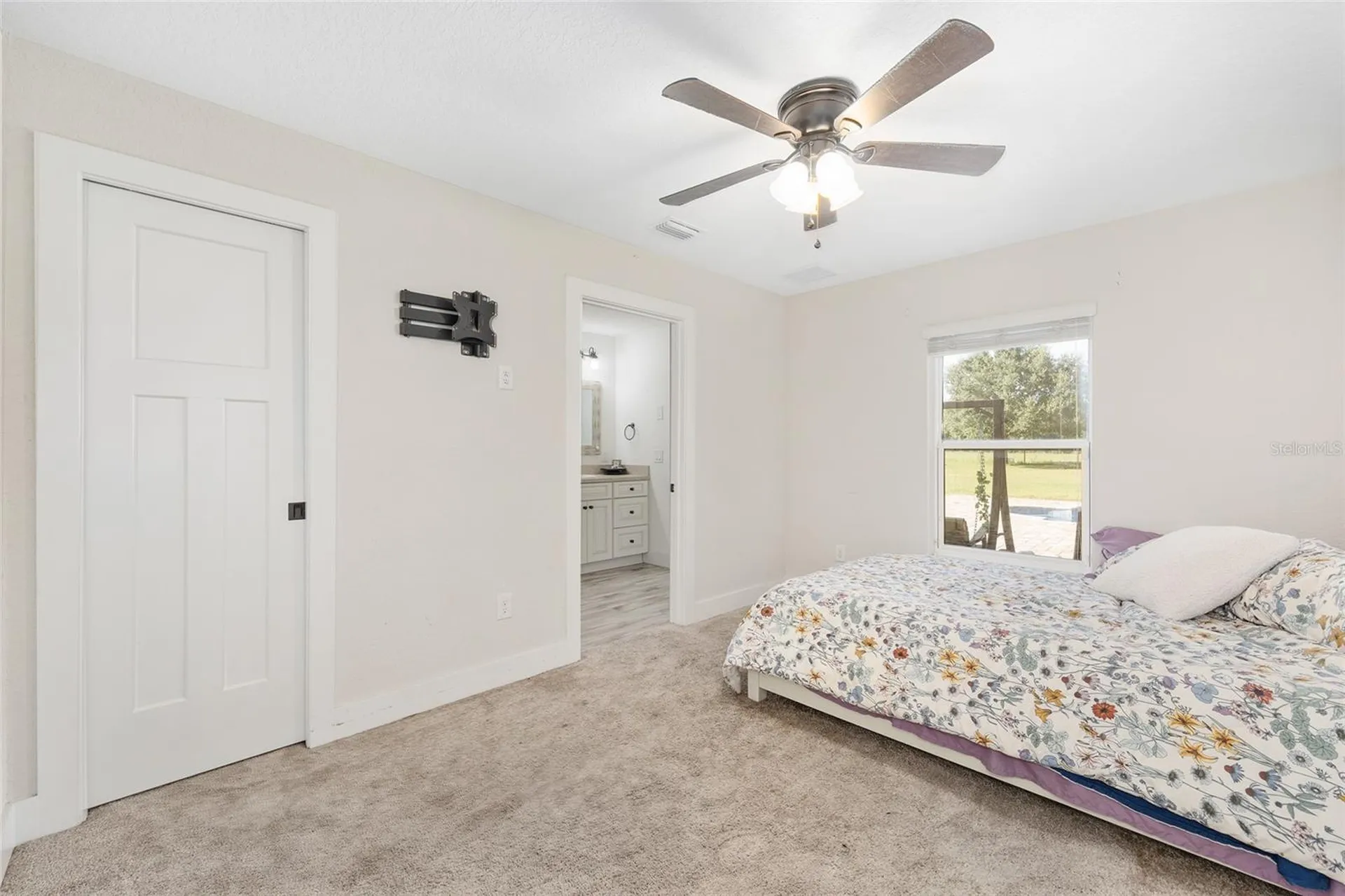 11999 County Road 223 Oxford FL 34484