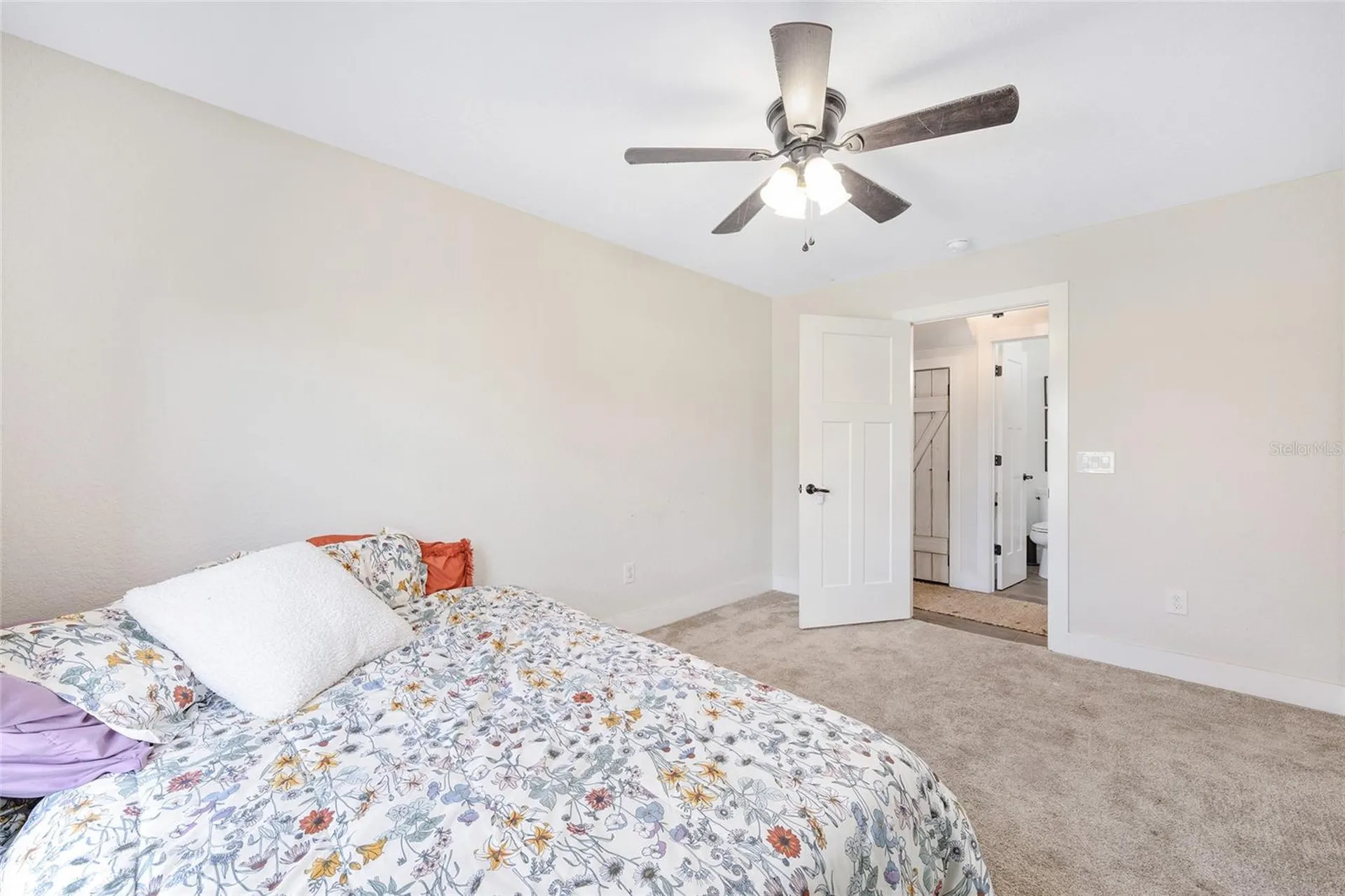 11999 County Road 223 Oxford FL 34484