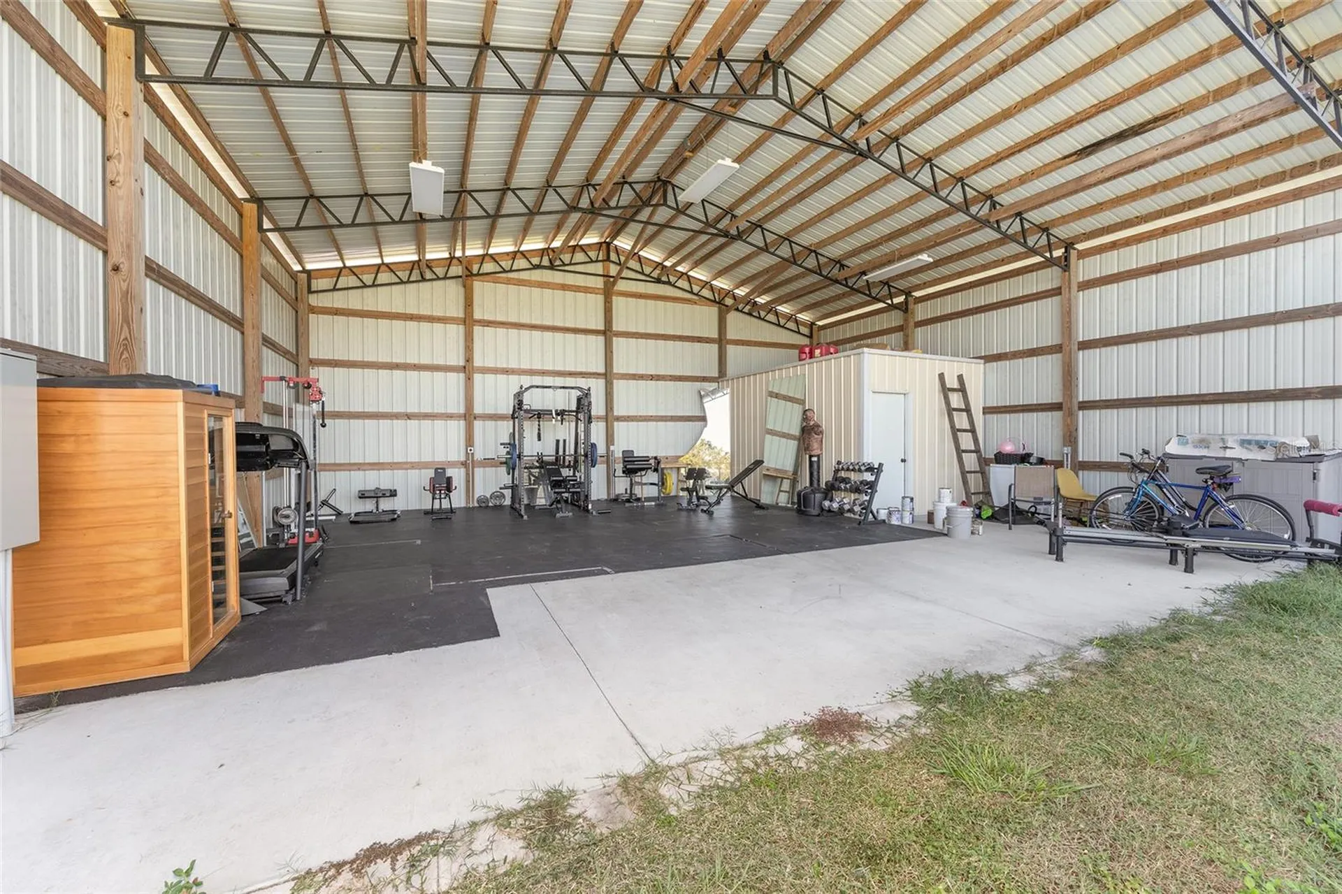 11999 County Road 223 Oxford FL 34484