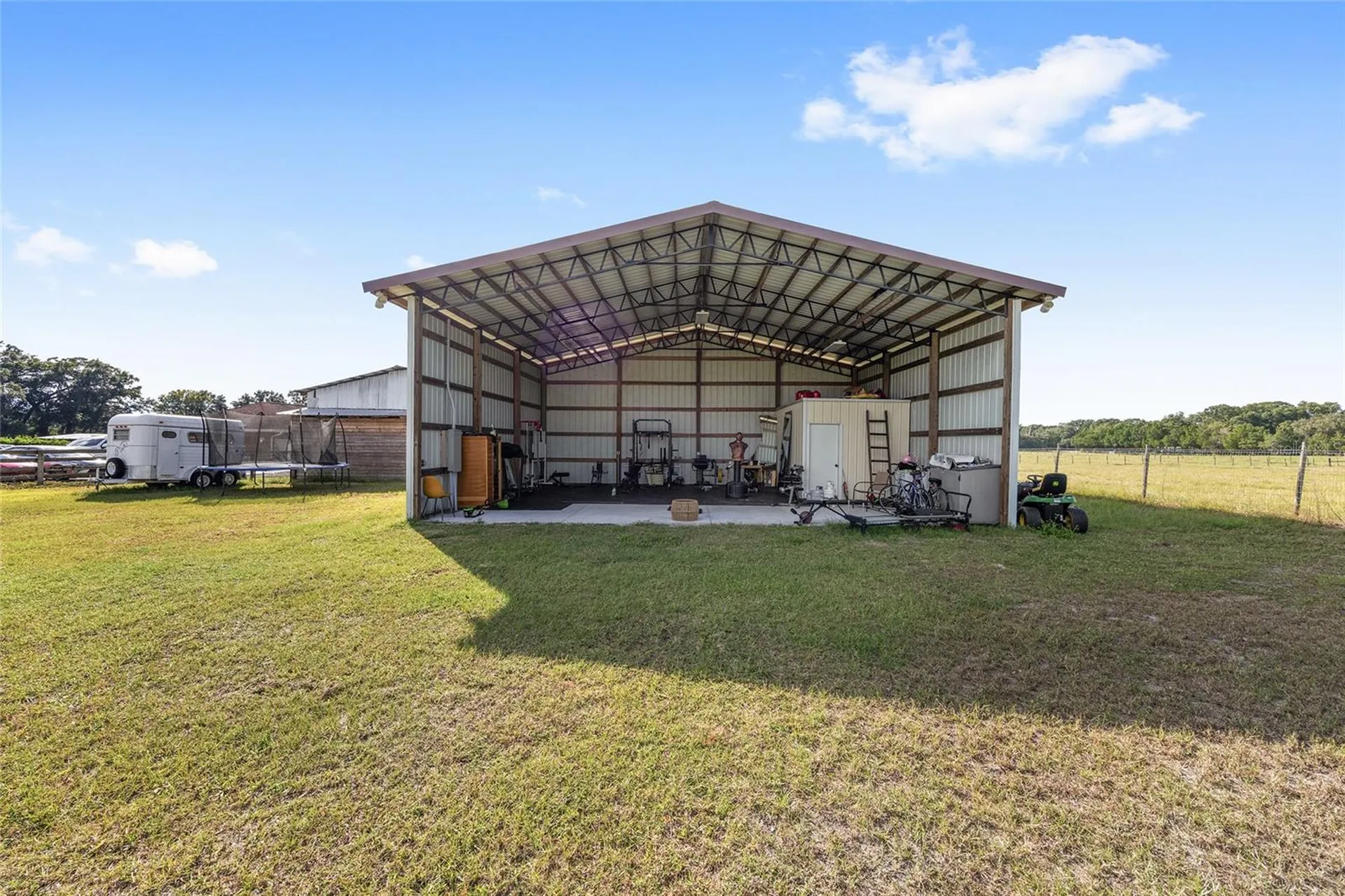 11999 County Road 223 Oxford FL 34484