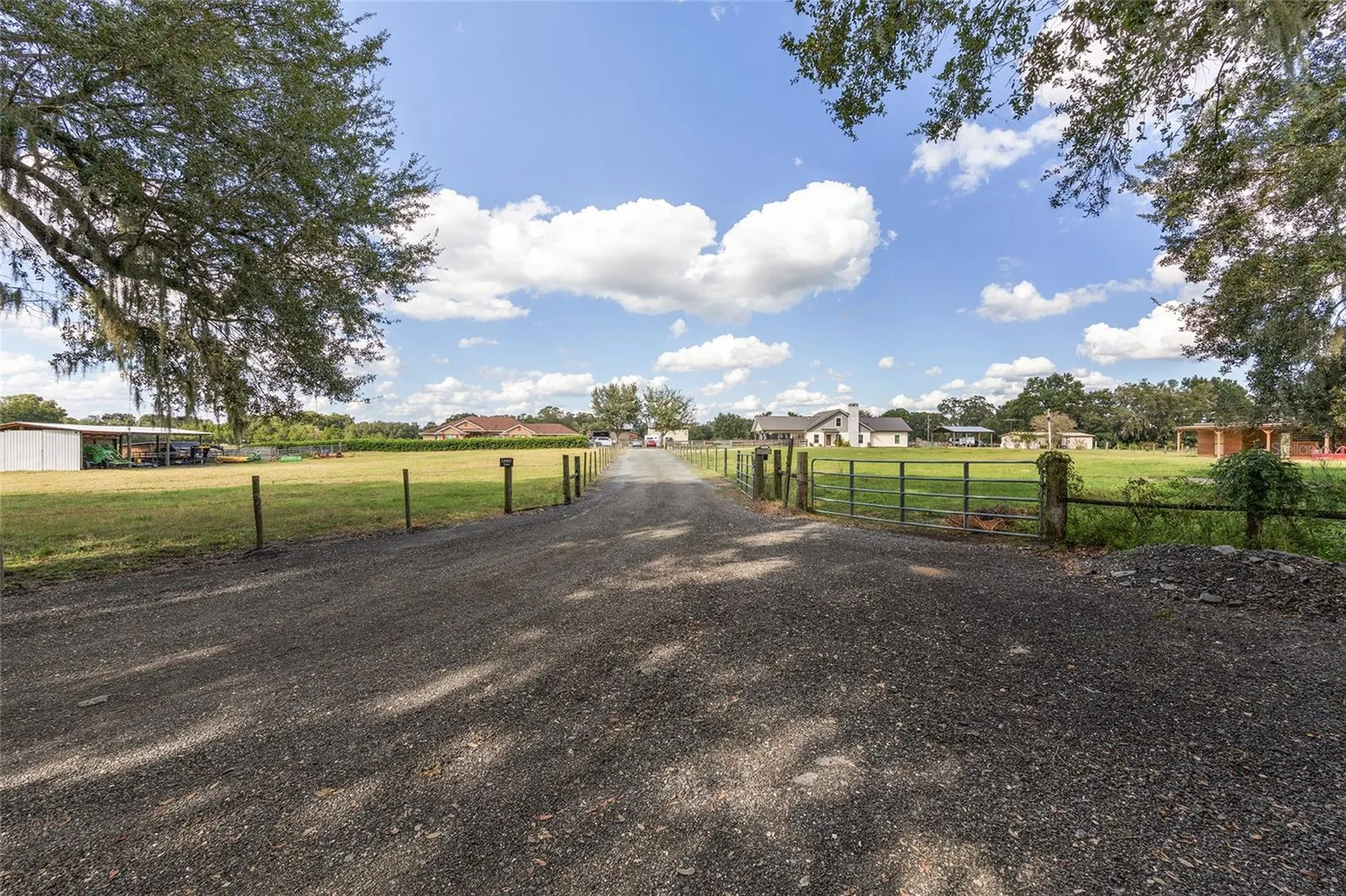 11999 County Road 223 Oxford FL 34484