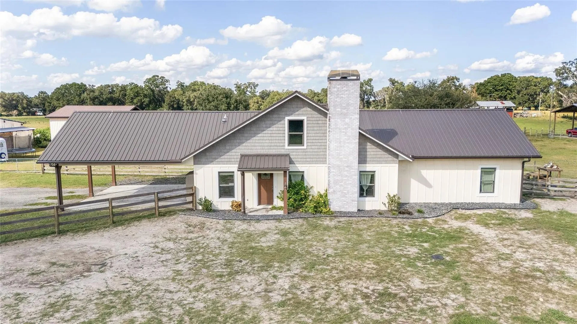 11999 County Road 223 Oxford FL 34484