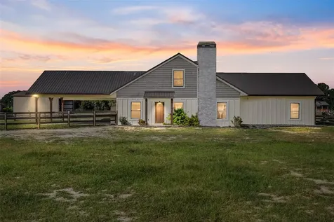 11999 County Road 223 Oxford FL 34484