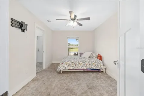 11999 County Road 223 Oxford FL 34484