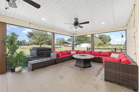 11999 County Road 223 Oxford FL 34484