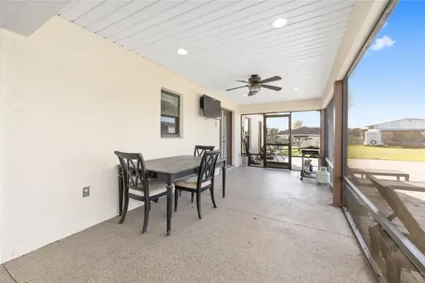 11999 County Road 223 Oxford FL 34484