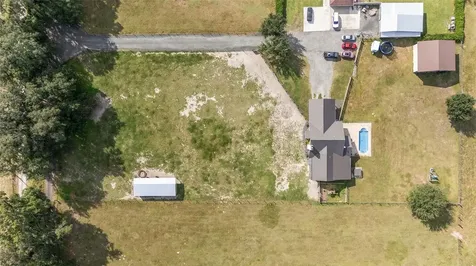11999 County Road 223 Oxford FL 34484