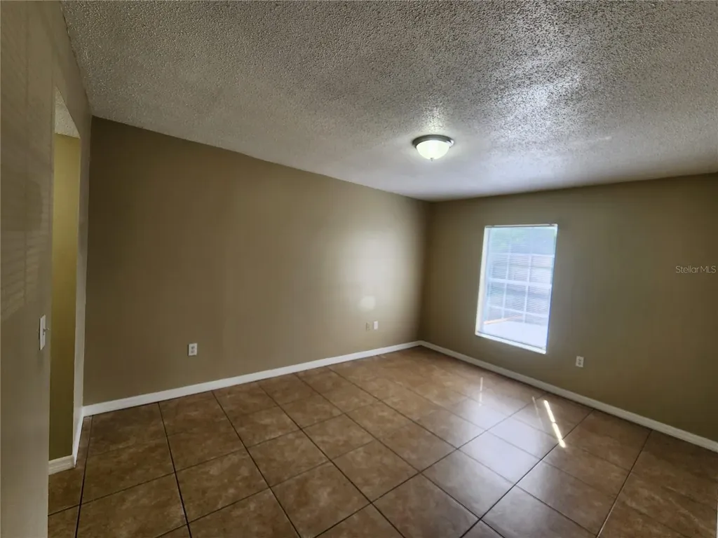 5228 Curry Ford Road Orlando FL 32812