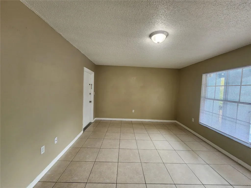 5228 Curry Ford Road Orlando FL 32812