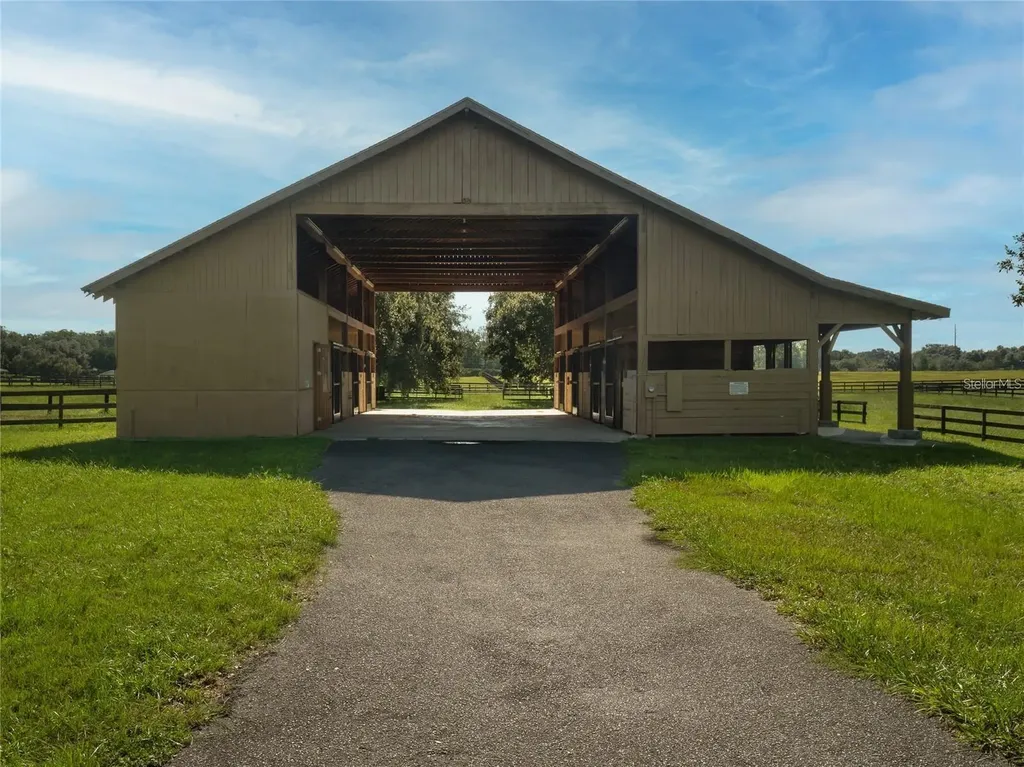 997 NW 63rd Court Ocala FL 34482