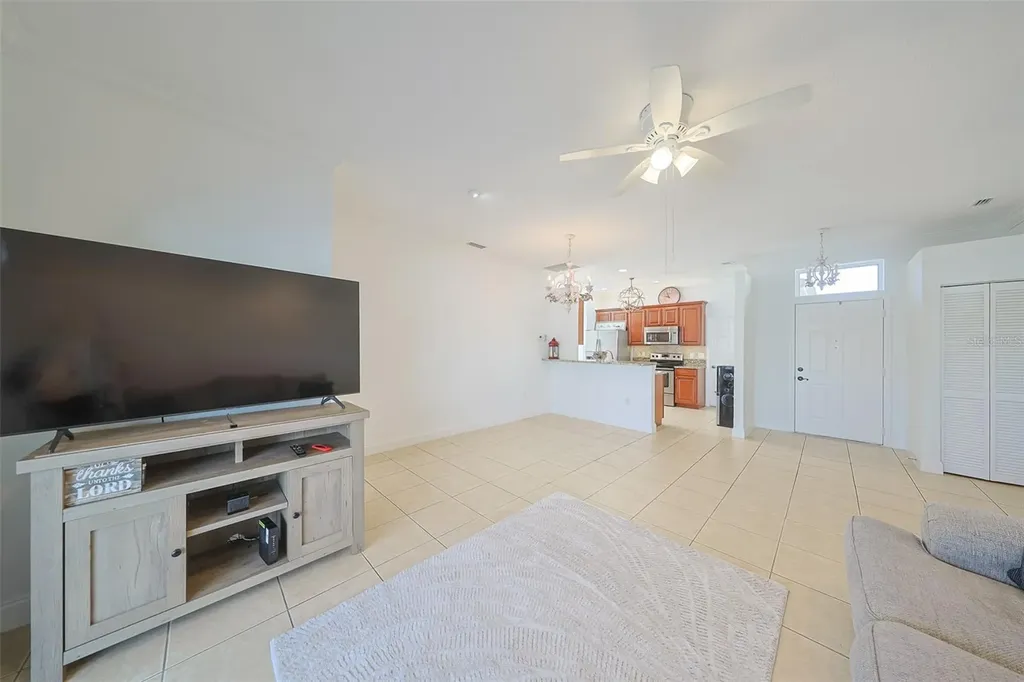 7113 52nd Drive E Bradenton FL 34203