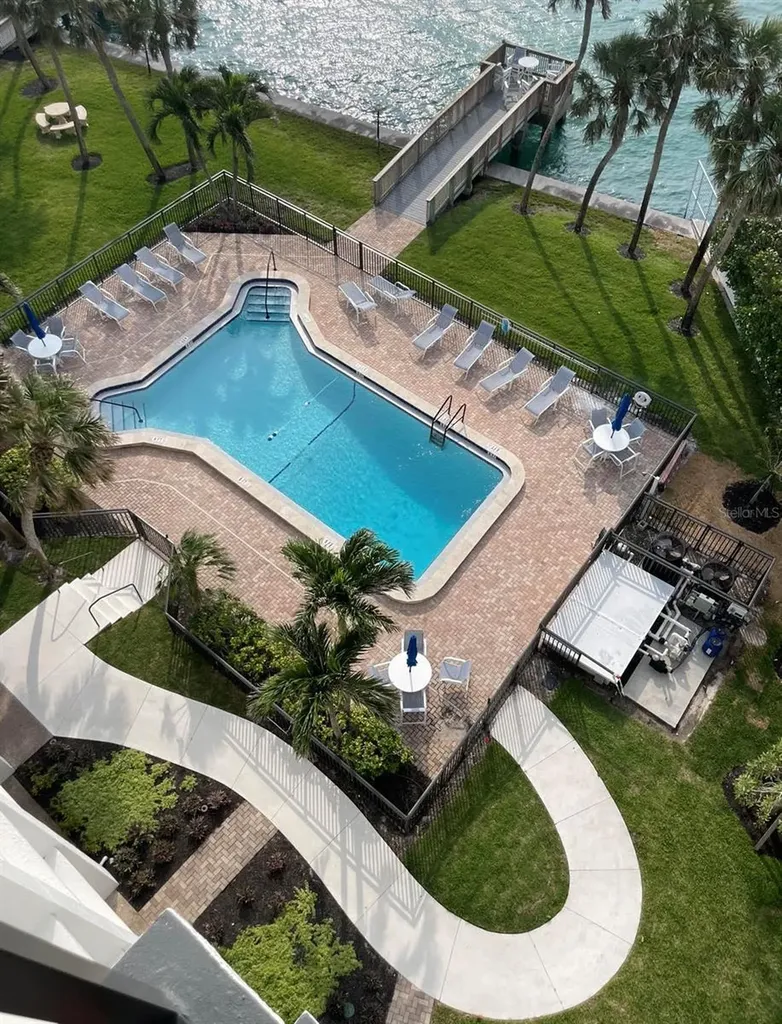 4822 Ocean Boulevard Sarasota FL 34242