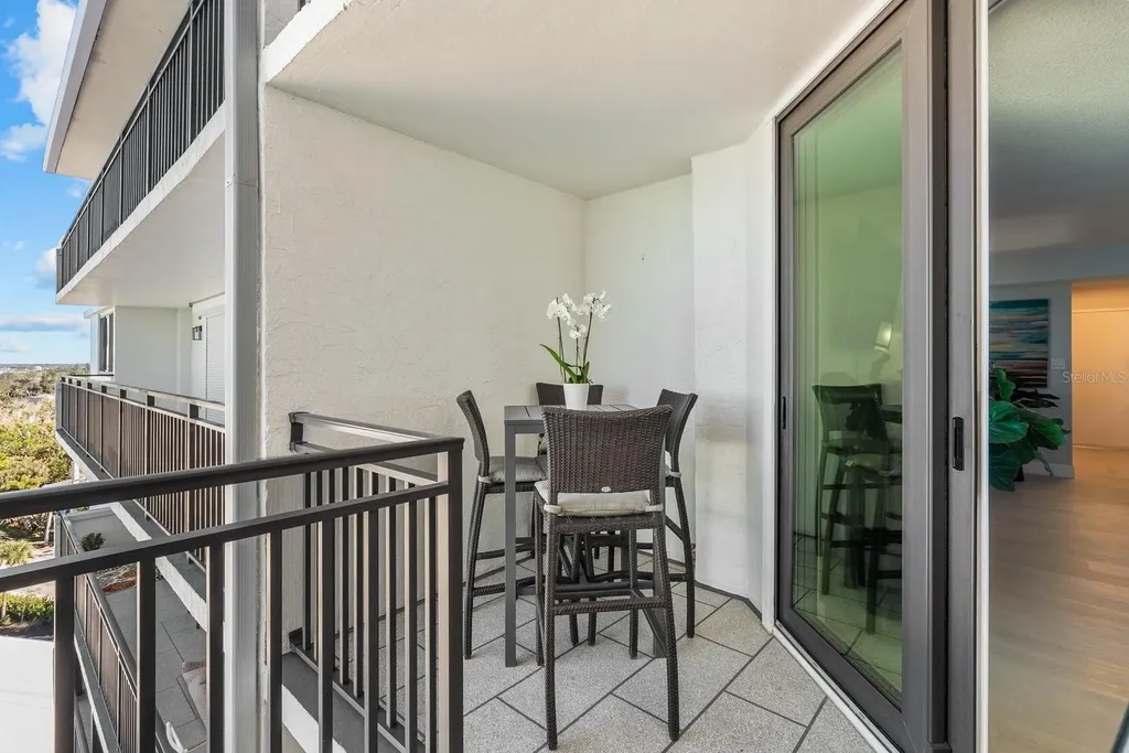 4822 Ocean Boulevard Sarasota FL 34242