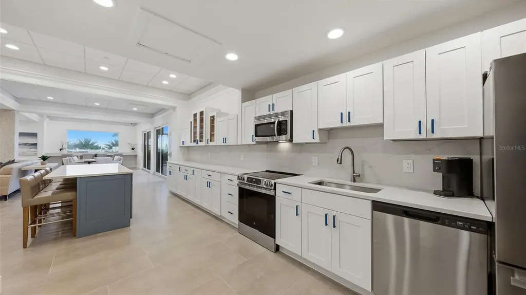 4822 Ocean Boulevard Sarasota FL 34242
