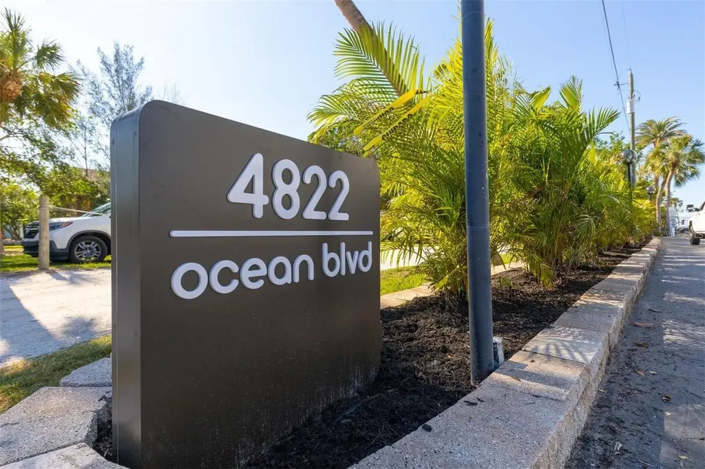 4822 Ocean Boulevard Sarasota FL 34242