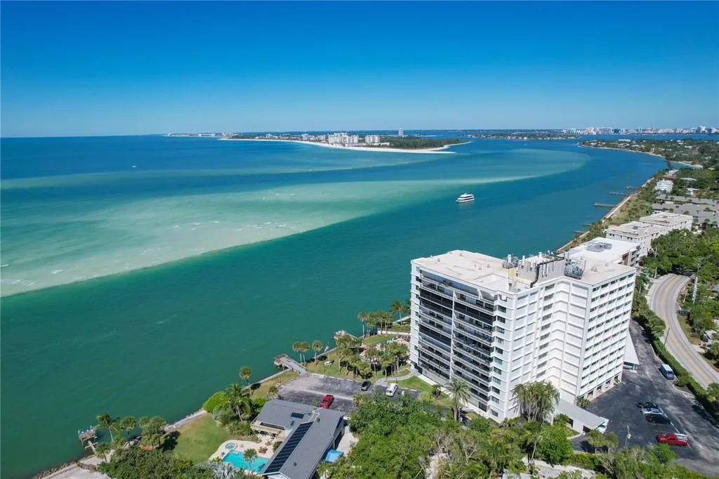 4822 Ocean Boulevard Sarasota FL 34242