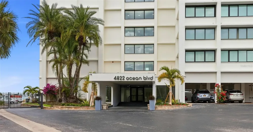 4822 Ocean Boulevard Sarasota FL 34242