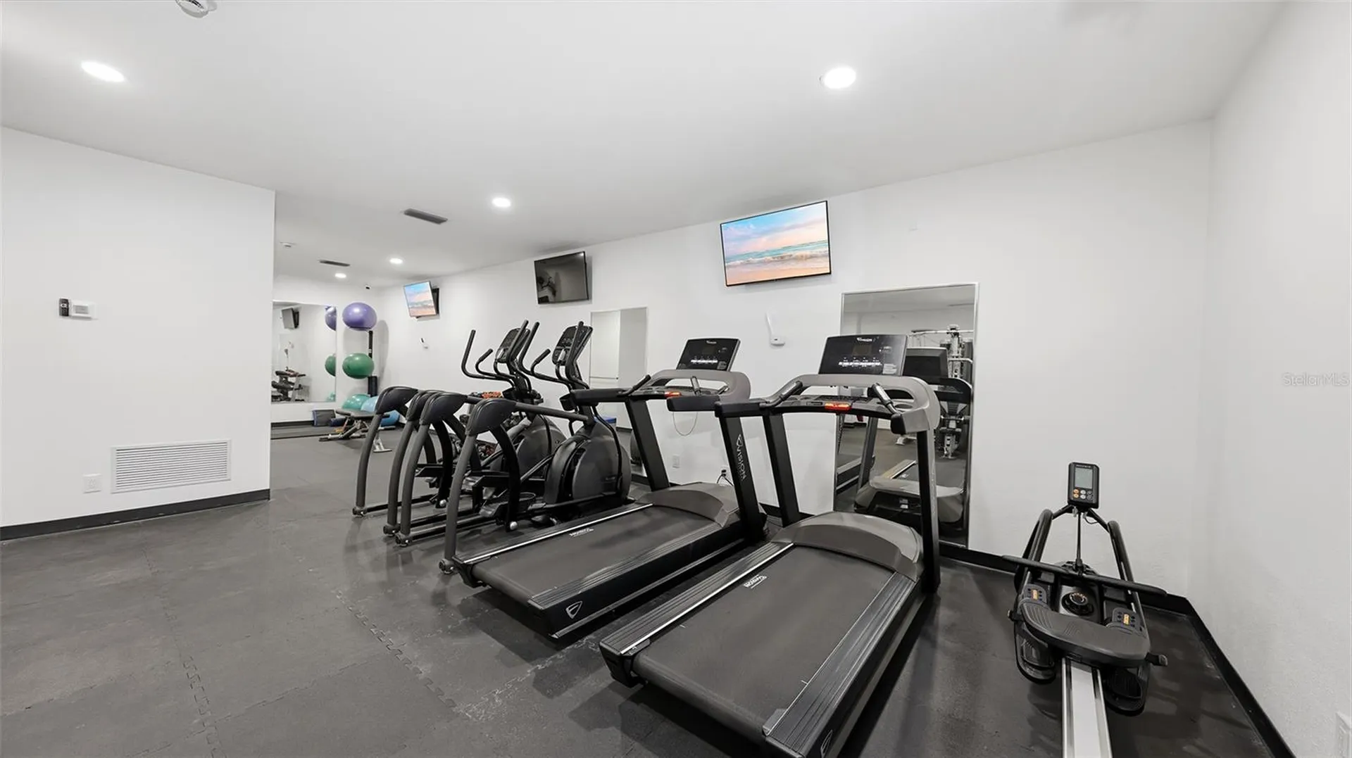 4822 Ocean Boulevard Sarasota FL 34242