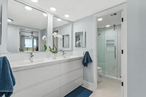 4822 Ocean Boulevard Sarasota FL 34242