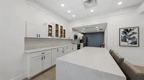 4822 Ocean Boulevard Sarasota FL 34242