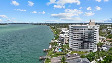 4822 Ocean Boulevard Sarasota FL 34242