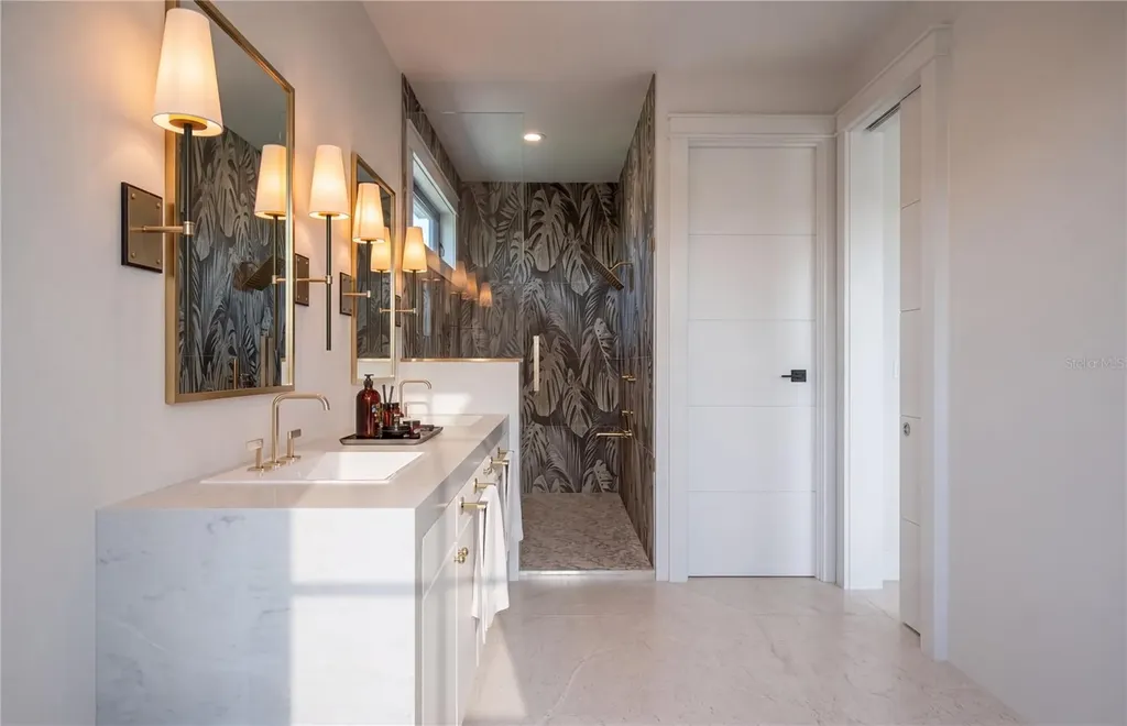 4179 Roberts Point Circle Sarasota FL 34242