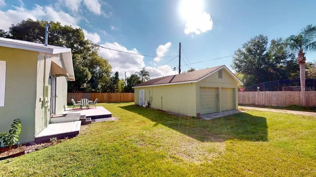 2010 S Maple Avenue Sanford FL 32771