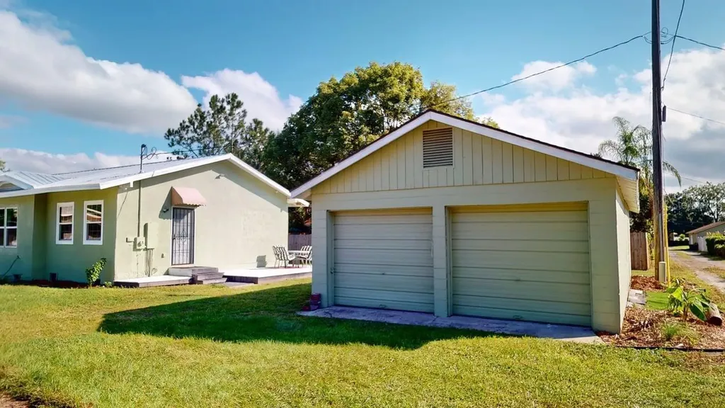 2010 S Maple Avenue Sanford FL 32771