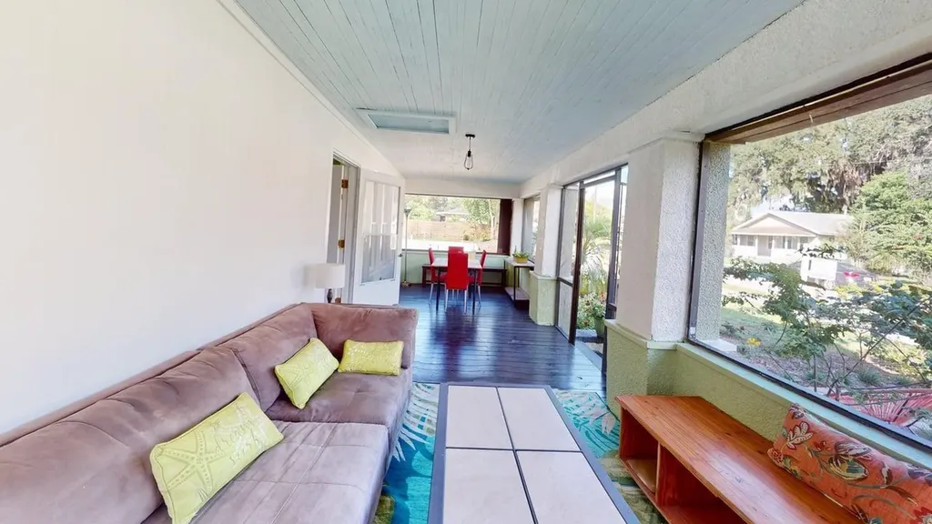 2010 S Maple Avenue Sanford FL 32771