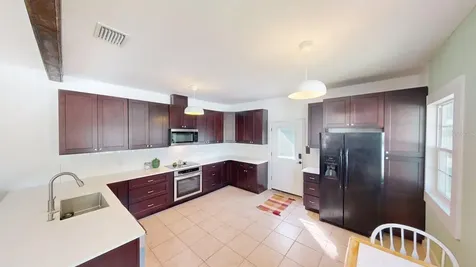 2010 S Maple Avenue Sanford FL 32771
