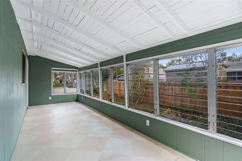 210 W University Avenue Deland FL 32720
