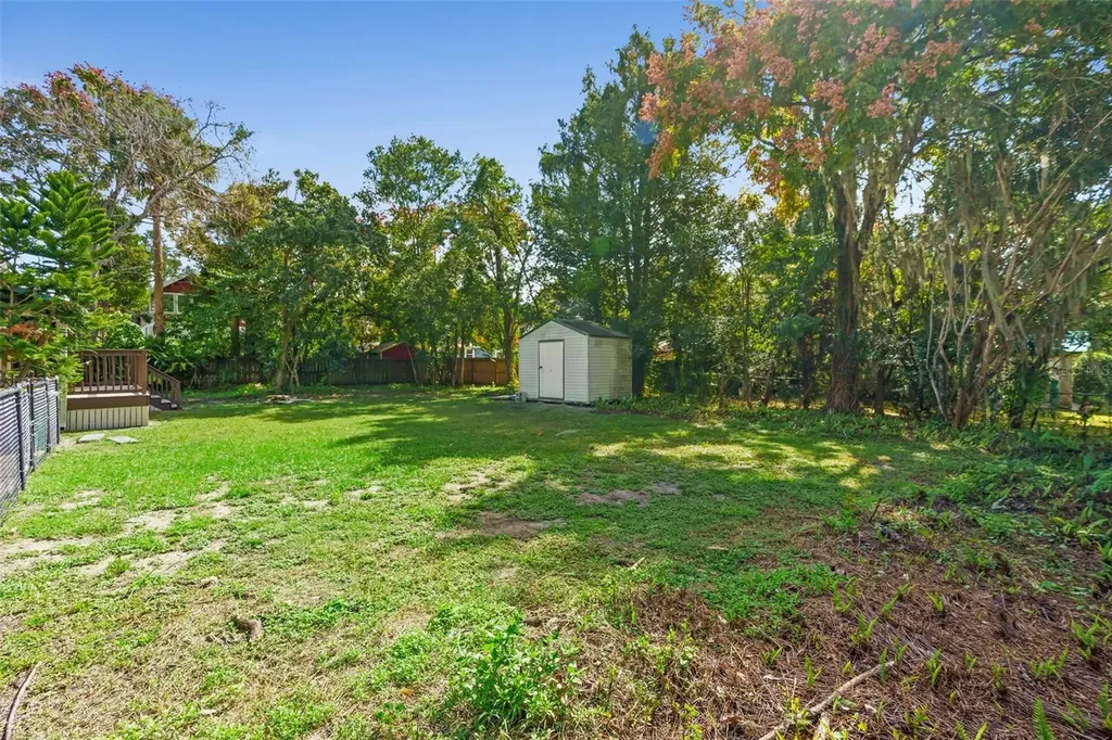 210 W University Avenue Deland FL 32720