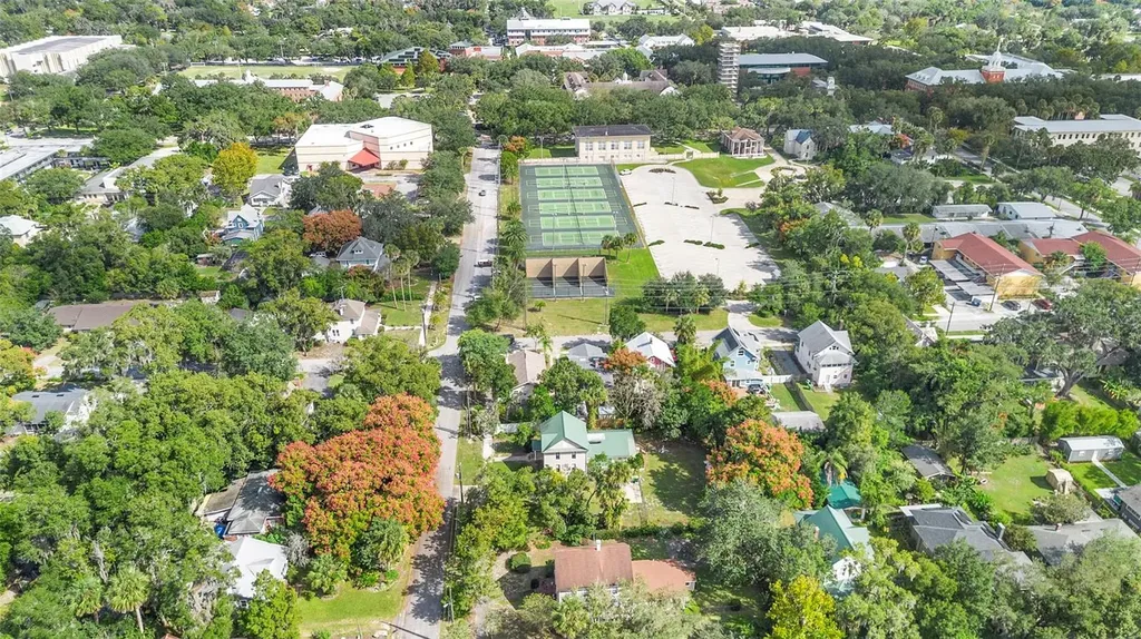 210 W University Avenue Deland FL 32720