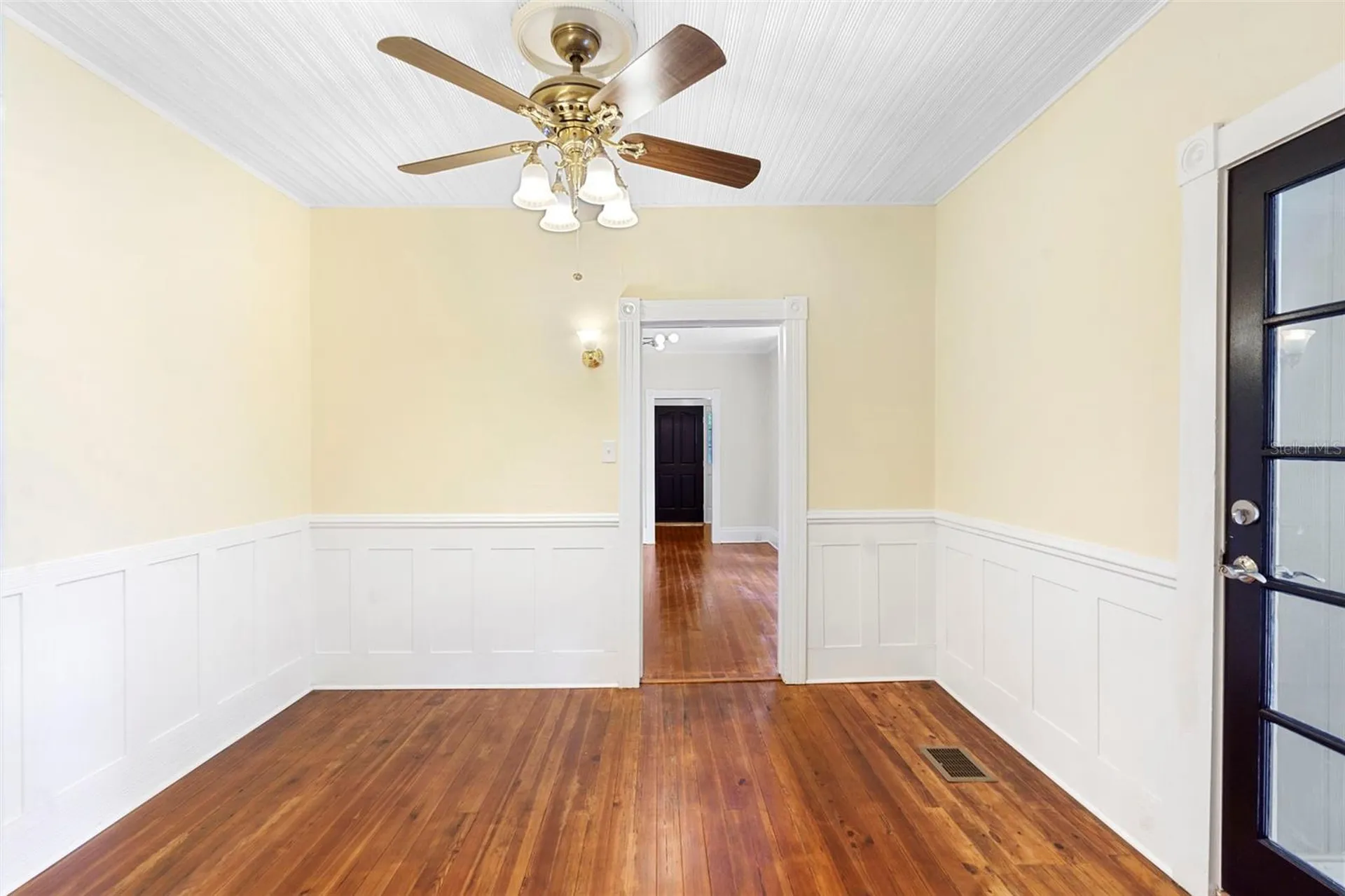 210 W University Avenue Deland FL 32720