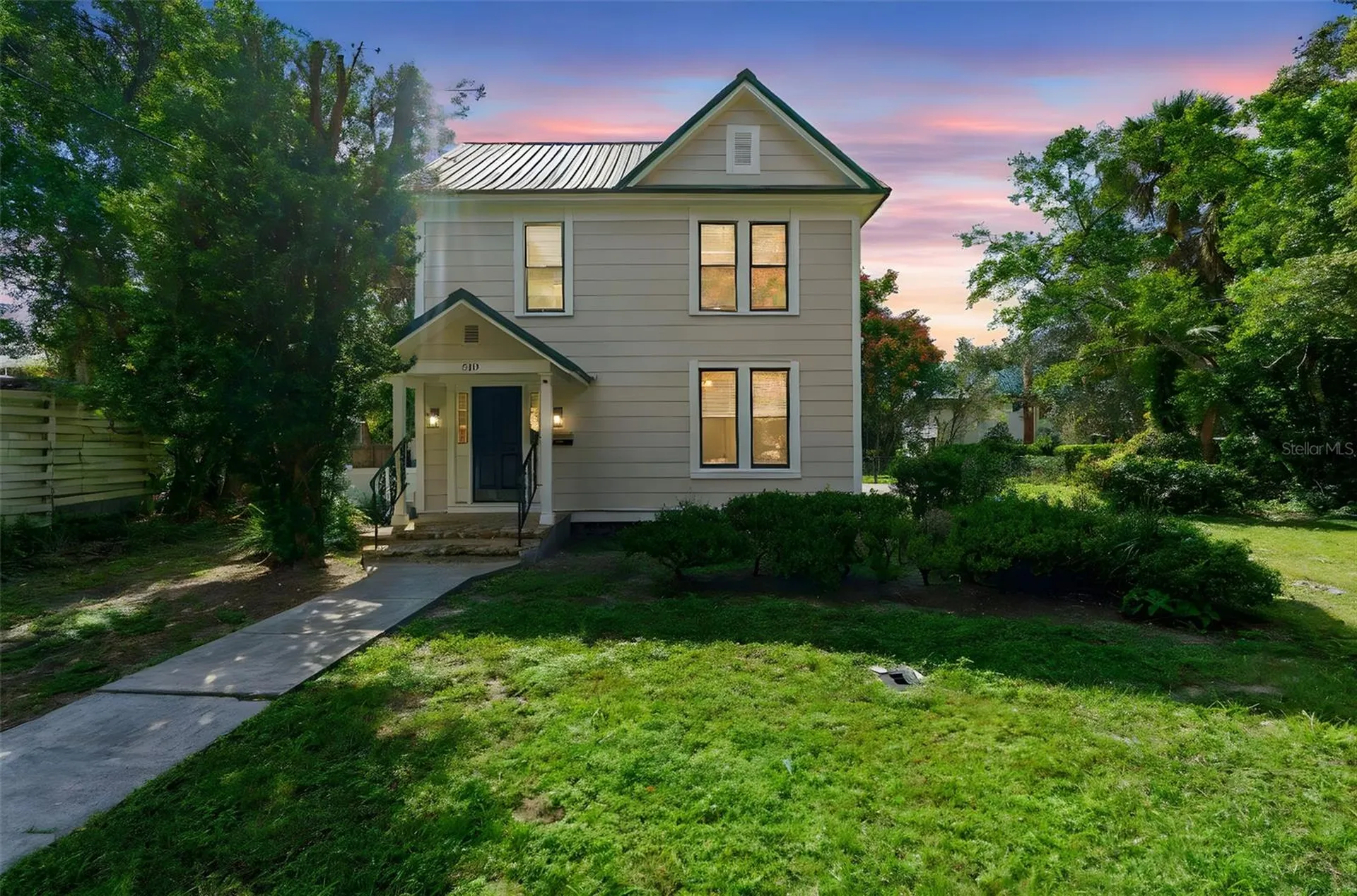 210 W University Avenue Deland FL 32720