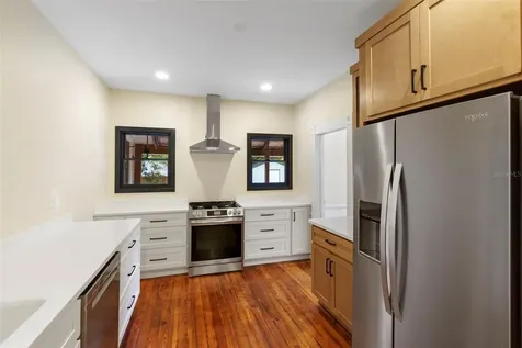 210 W University Avenue Deland FL 32720