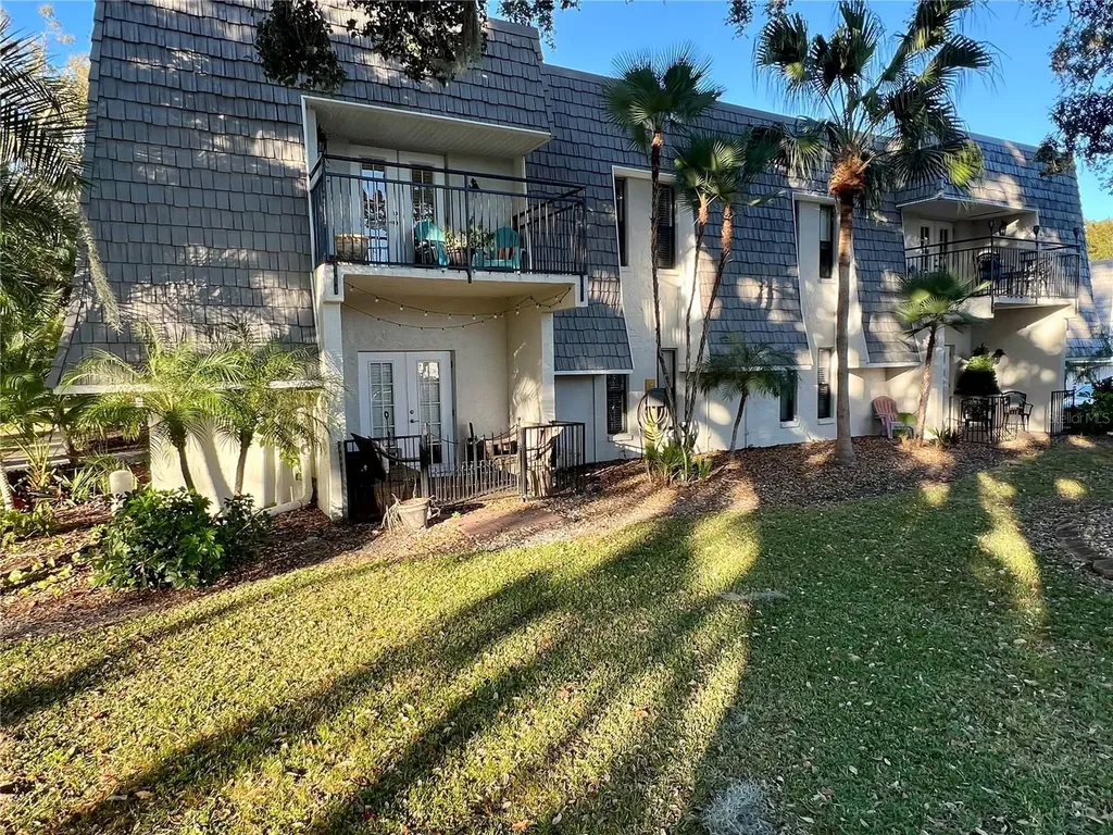 702 Lyndhurst Street Dunedin FL 34698
